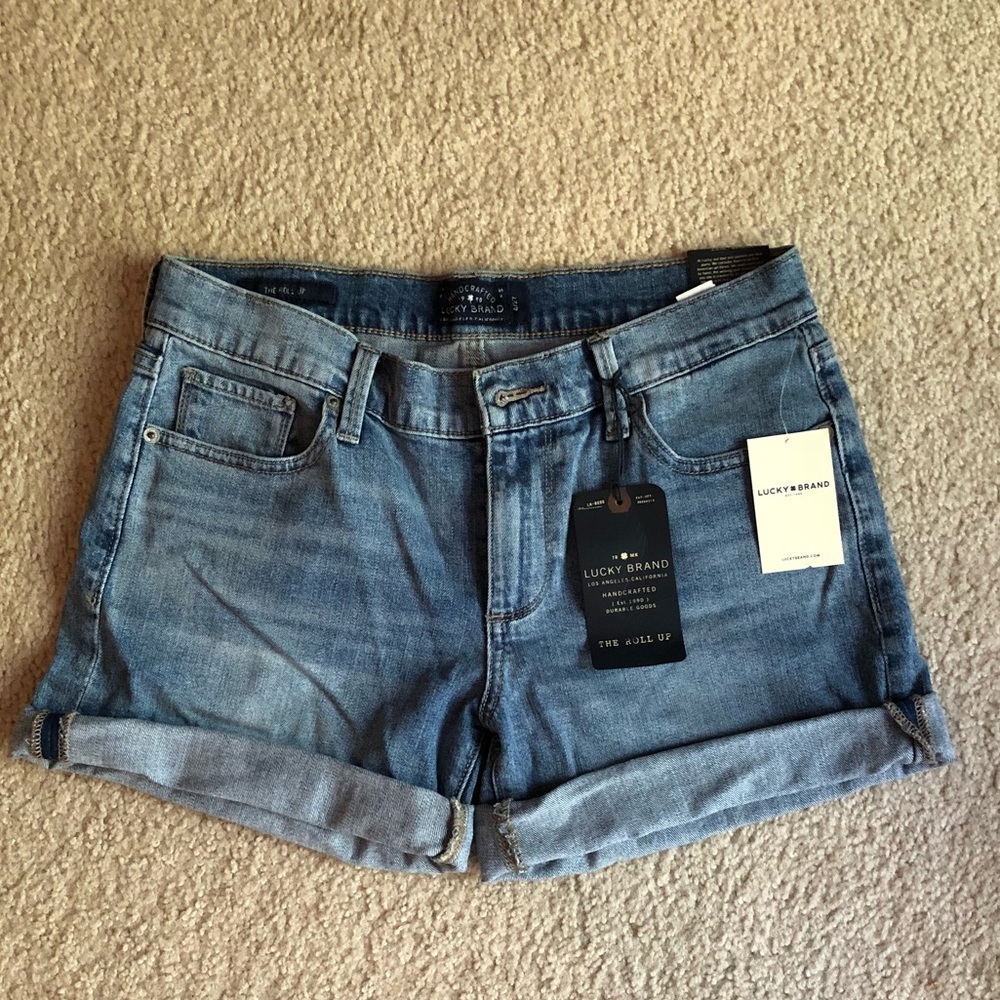 Lucky brand jean shorts, never worn!